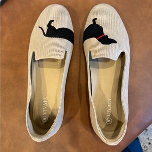 Vivaia Audrey dog loafer size 37 (6.5 us)